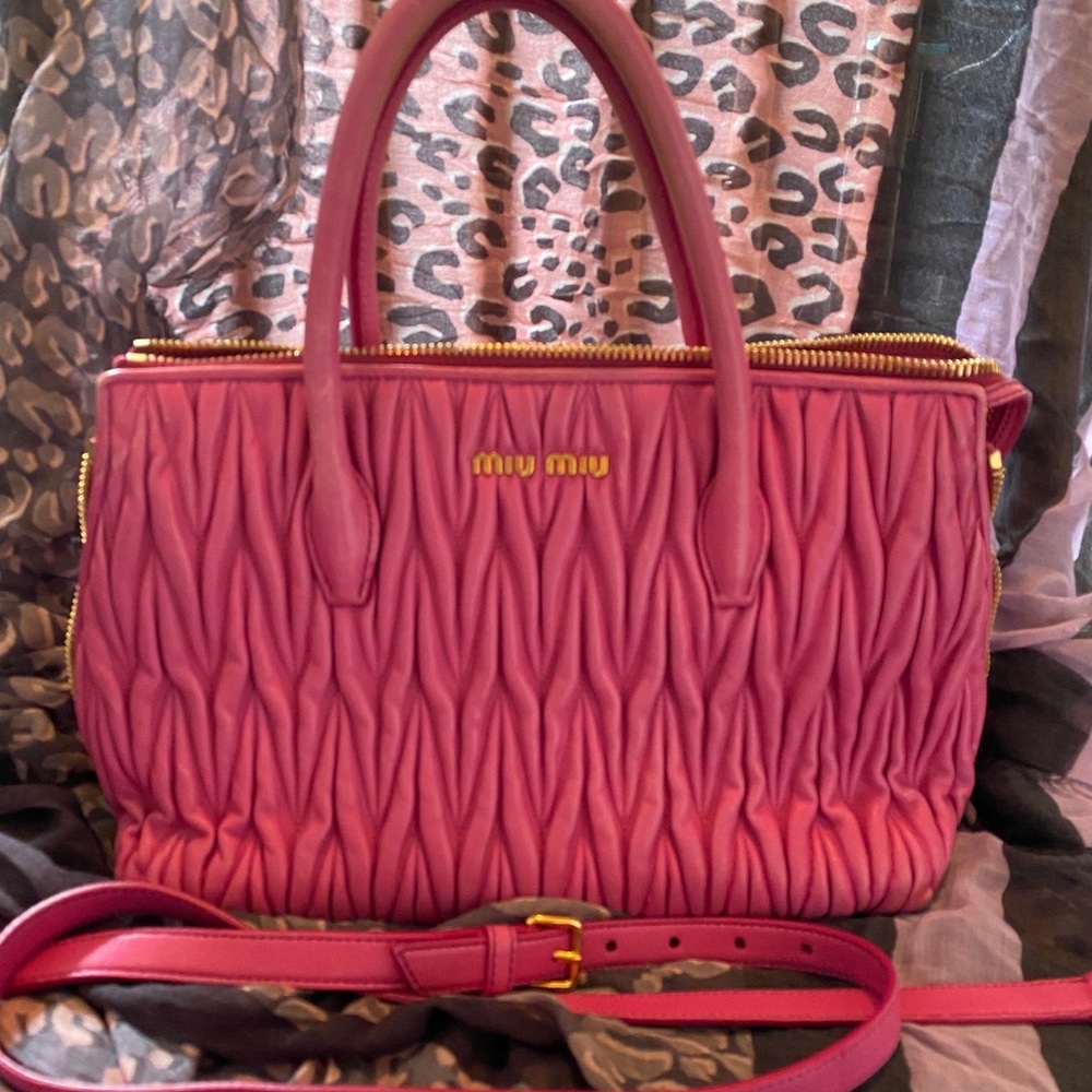 Miu Miu metalasse pink leather purse